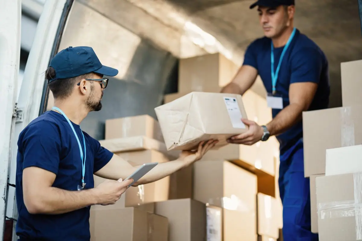 UAE Delivery Company courier offering secure and fast deliveries